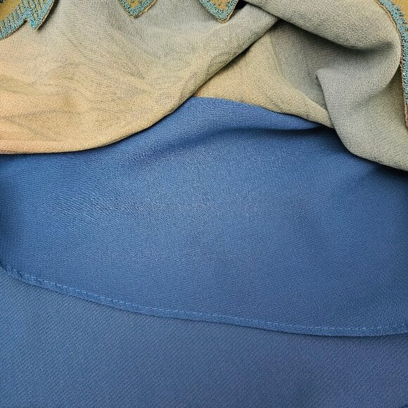 Clara Ombra V Neck Sleeveless Vintage Beaded Burst Floral Asymmetrical Dress - Picture 5 of 7